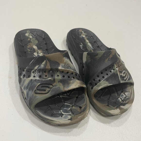 SKECHERS CAMOUFLAGE SLIDES KIDS SZ 12 RANGER CAMO SLIDE ON VERSATILE COMFORT - Picture 13 of 14